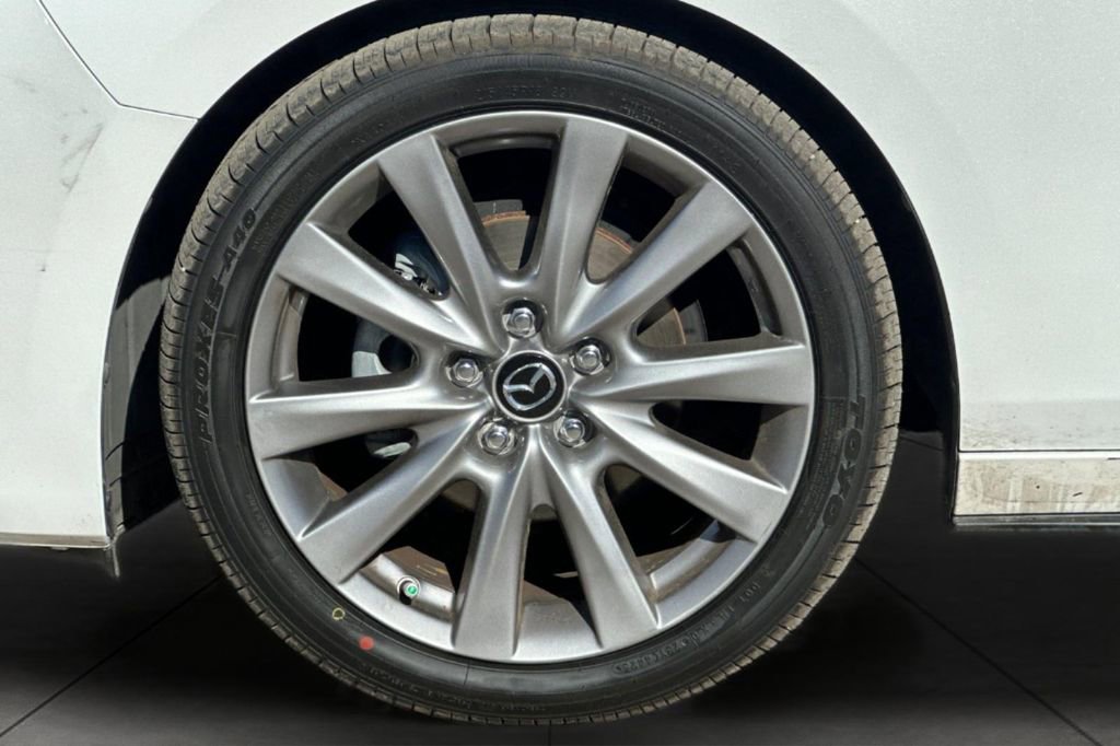 Used 2021 MAZDA MAZDA3 s image 26