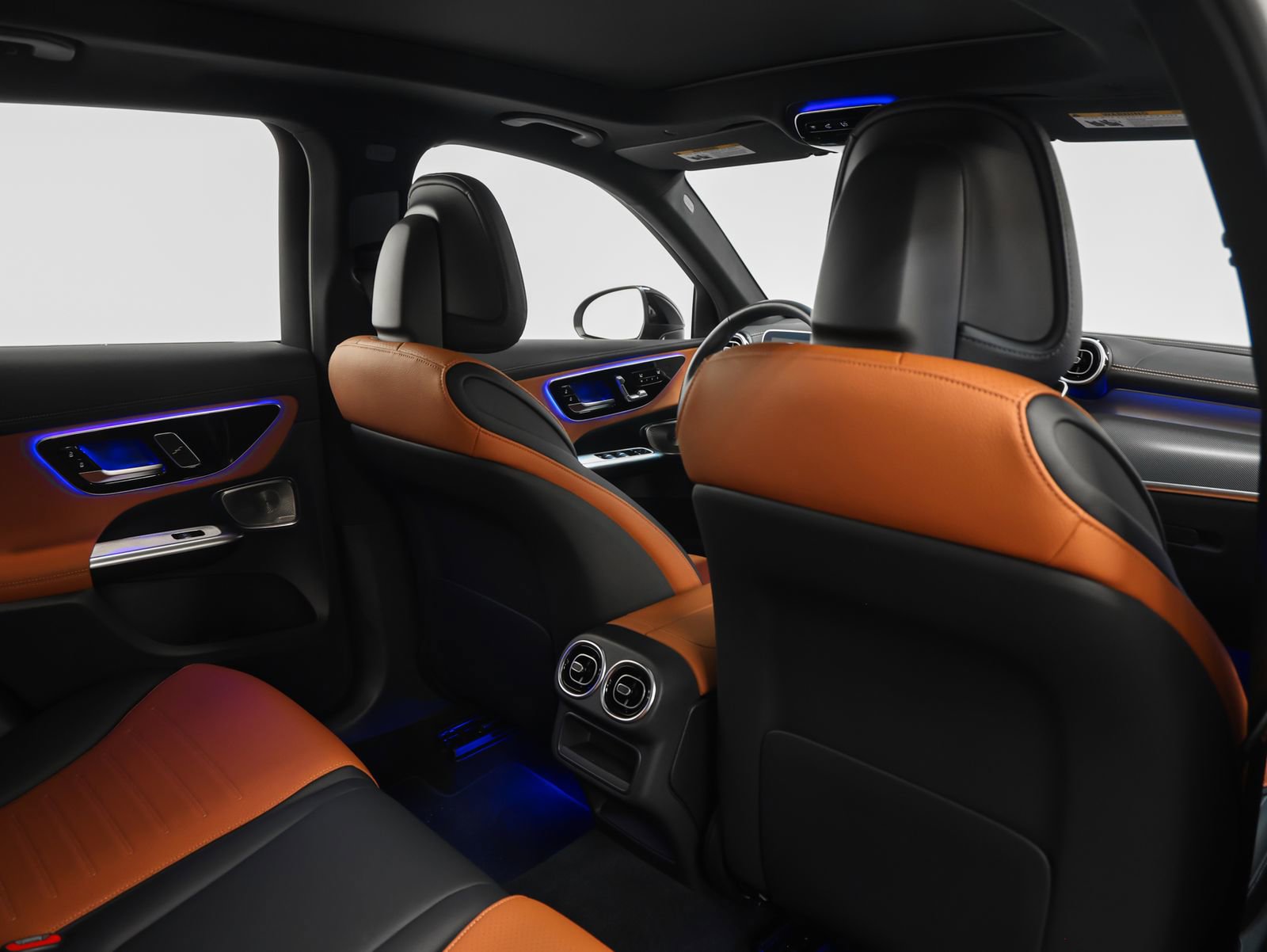 Used 2024 Mercedes-Benz GLC 300 image 30