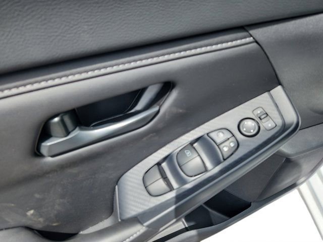 New 2025 Nissan Sentra S image 18