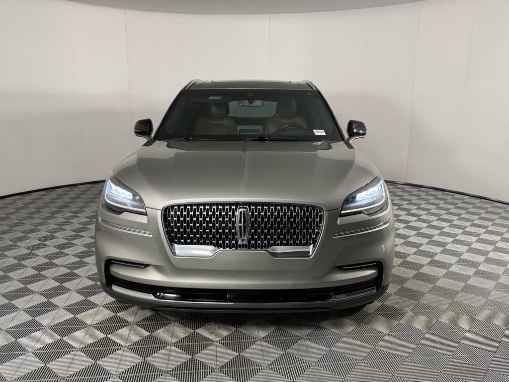 Used 2023 Lincoln Aviator Reserve w/ Equipment Group 201A image 5