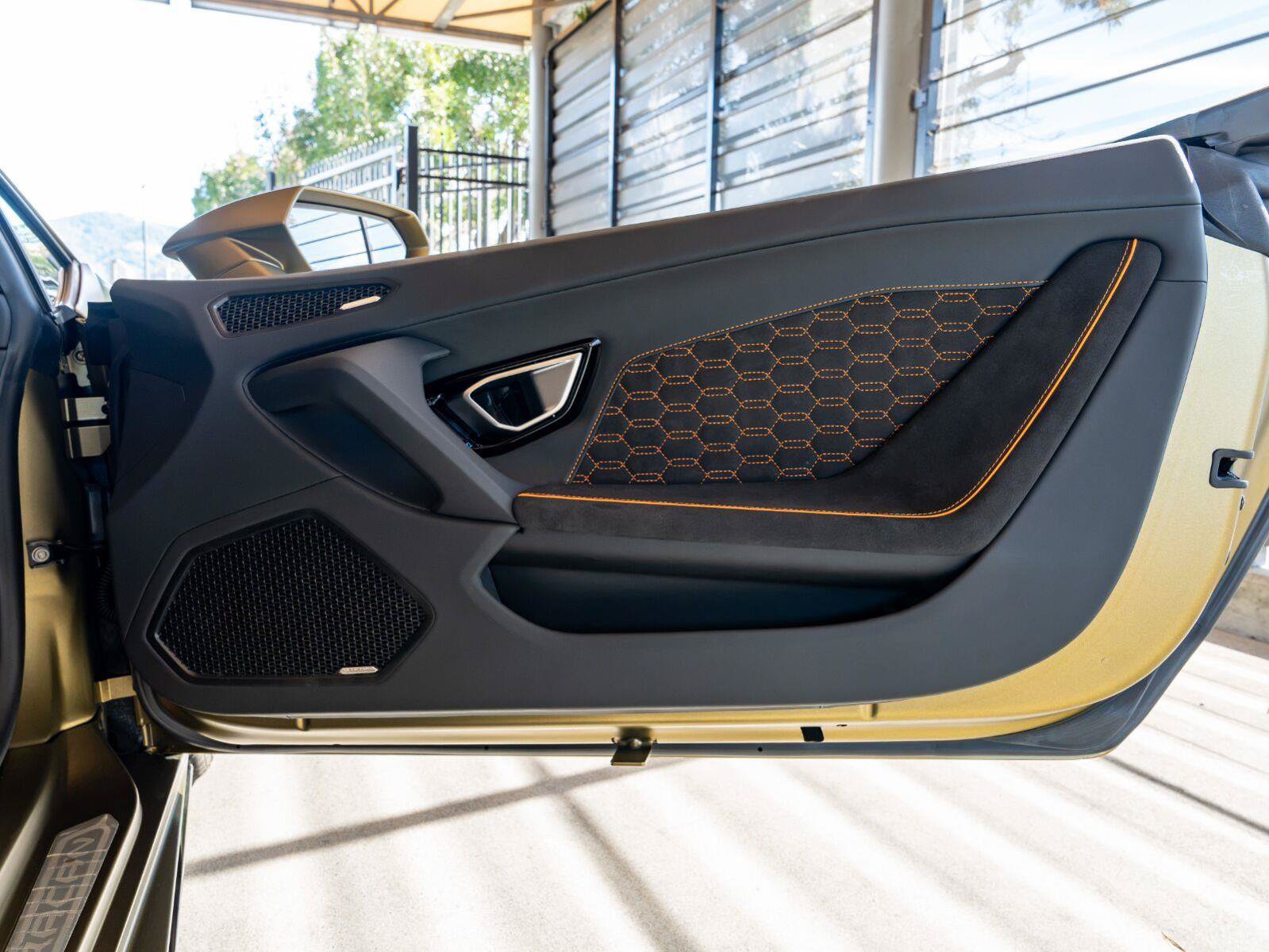 Used 2023 Lamborghini Huracan EVO RWD image 61