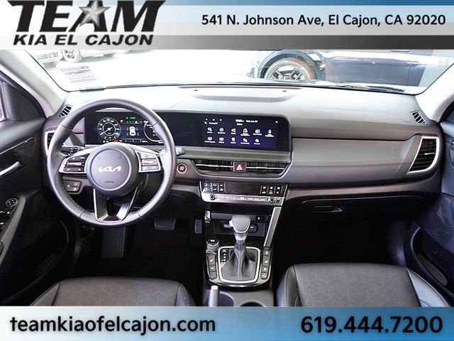 Certified 2025 Kia Seltos EX AWD/4WD image 18