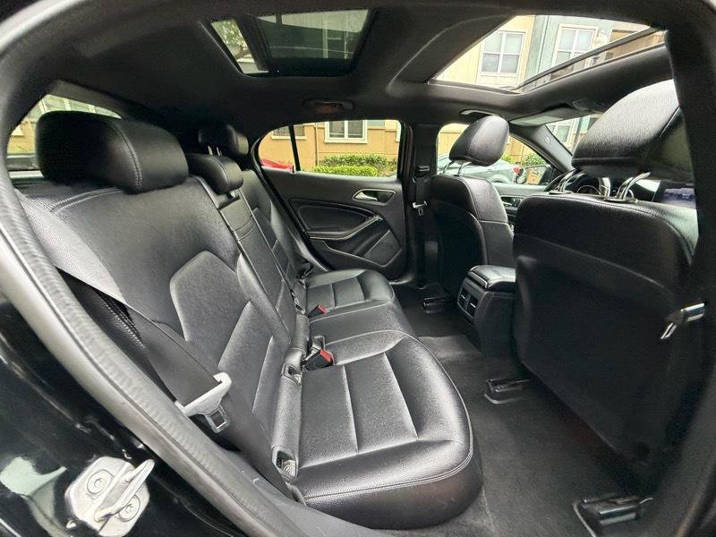 Used 2018 Mercedes-Benz GLA 250 image 39
