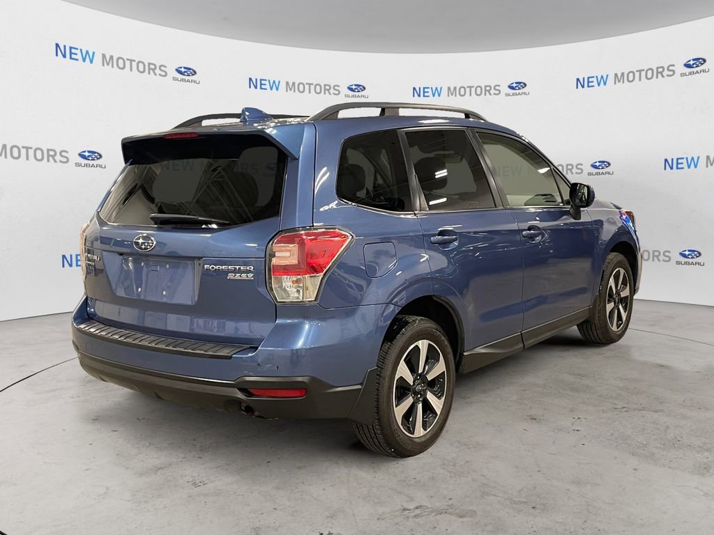 Used 2017 Subaru Forester 2.5i Premium image 5