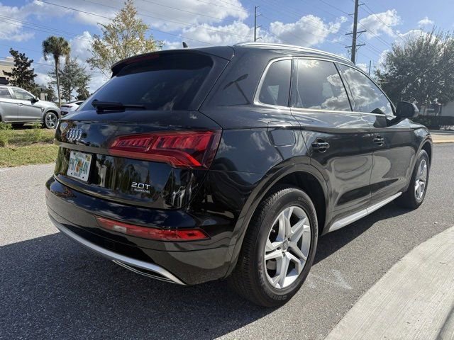 Used 2018 Audi Q5 2.0T Premium image 3