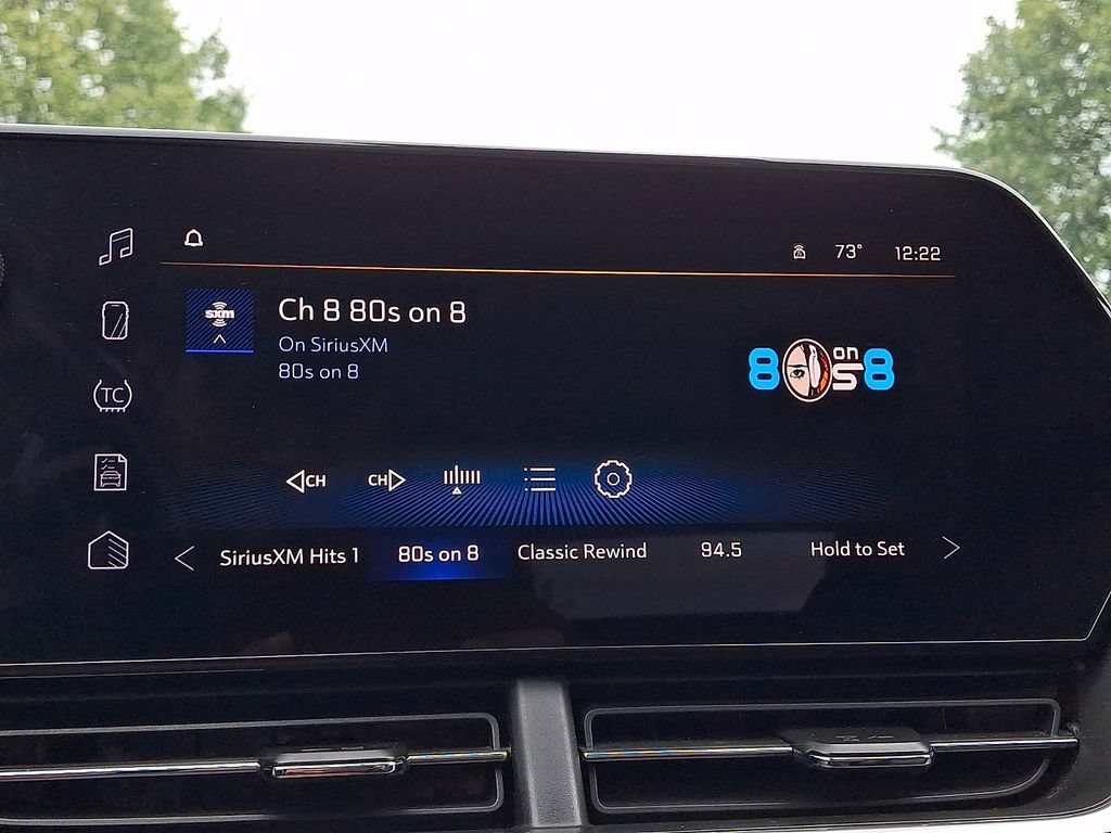 Used 2024 Chevrolet Trax RS w/ Sunroof Package FWD image 3