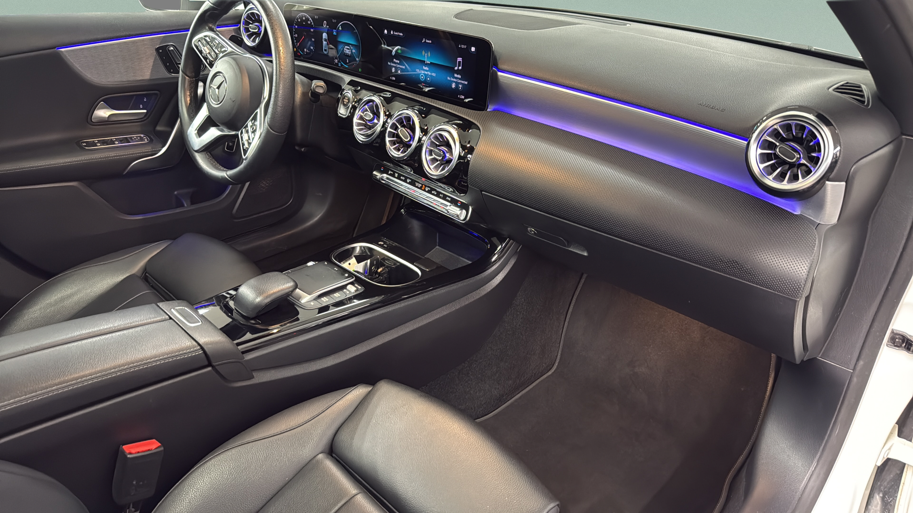Certified 2022 Mercedes-Benz A 220 4MATIC image 25