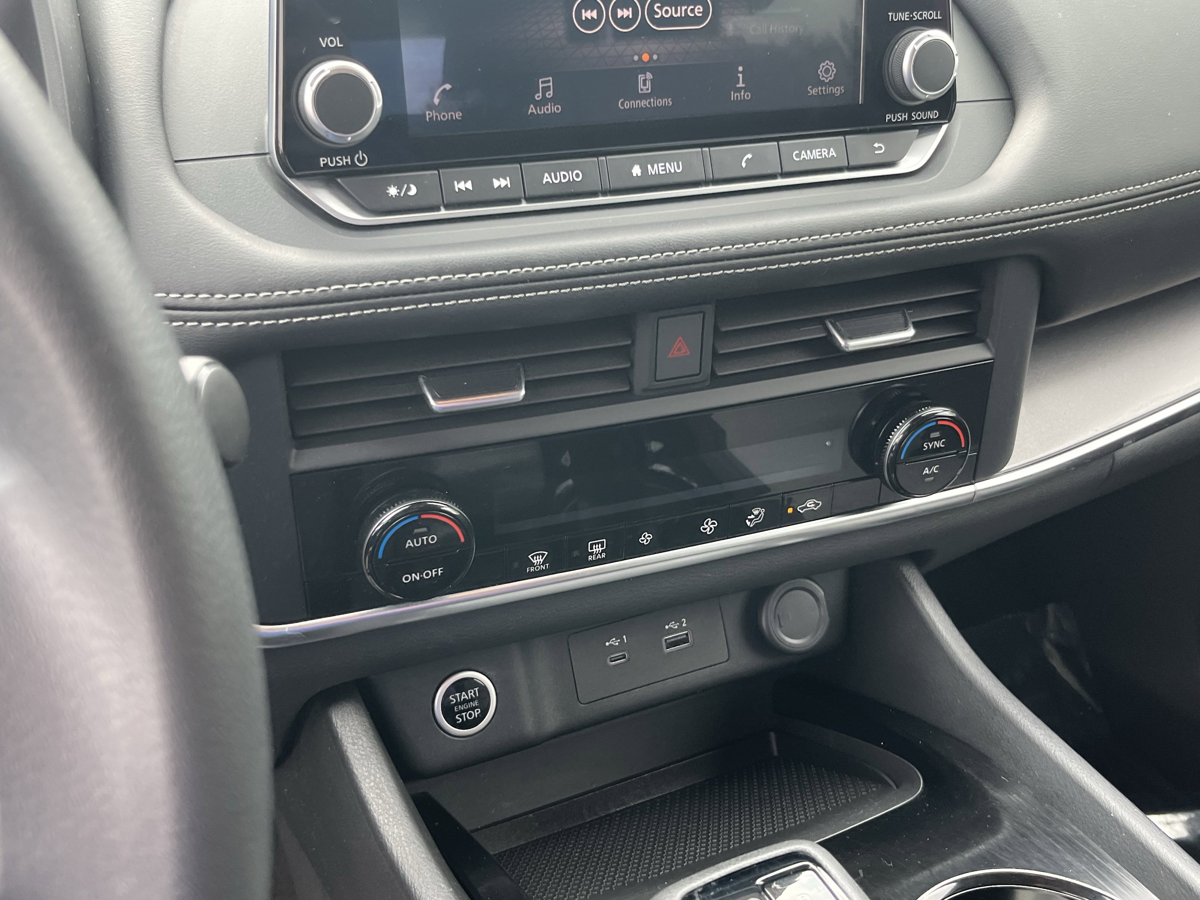 Used 2023 Nissan Rogue SV image 23