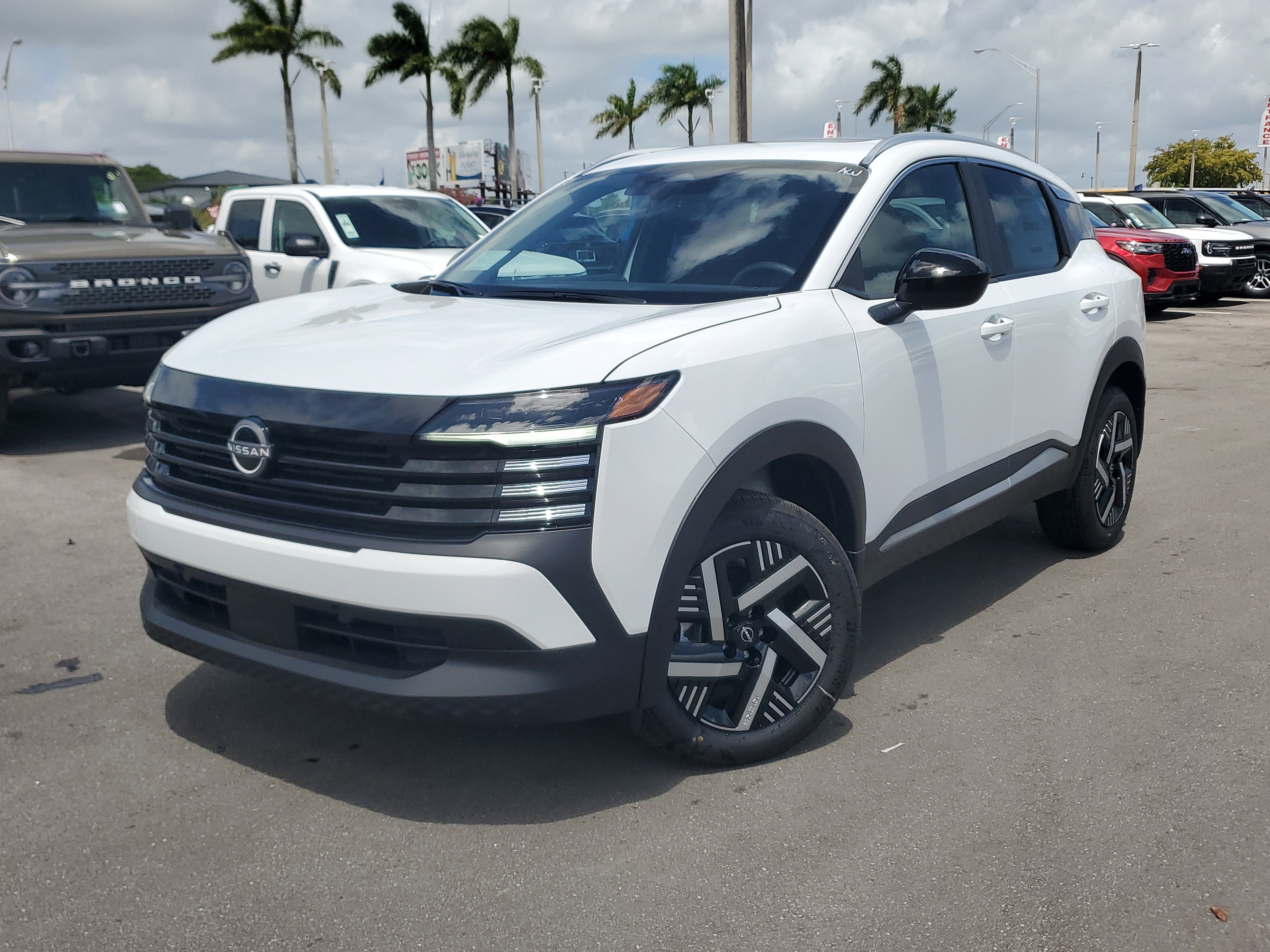 New 2026 Nissan Kicks SV FWD image 19