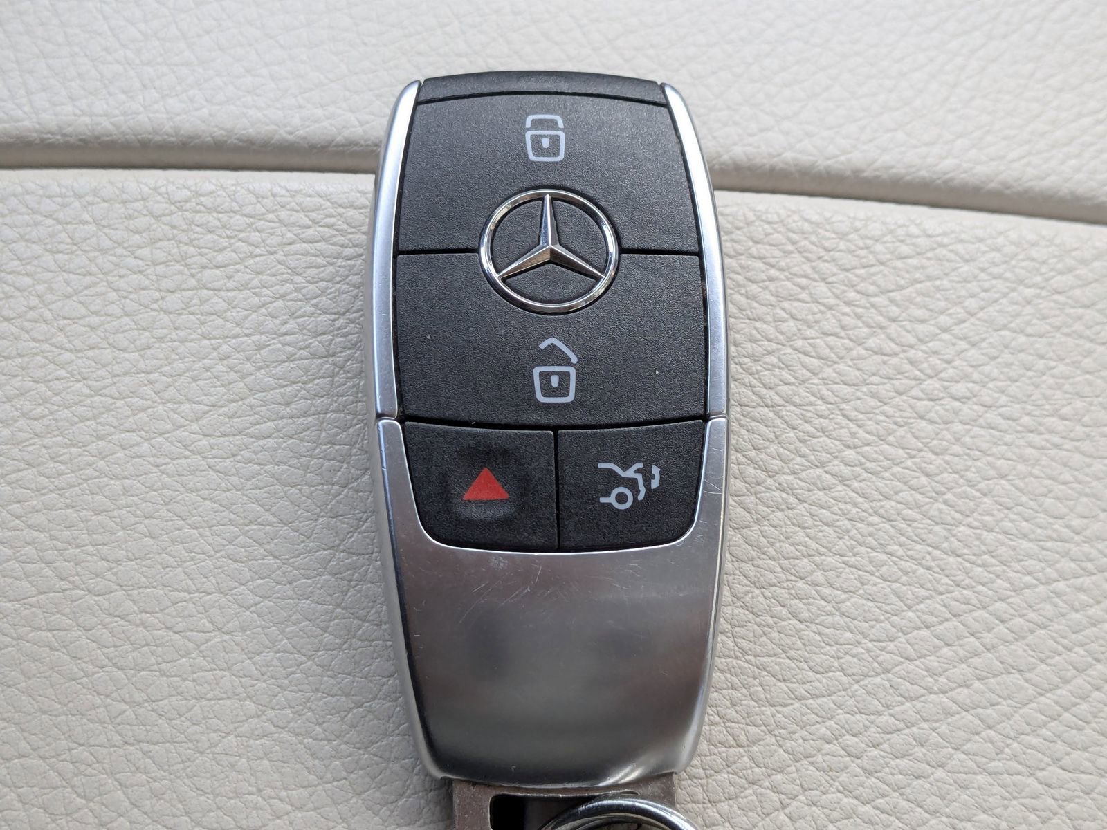 Used 2022 Mercedes-Benz GLE 450 4MATIC image 34