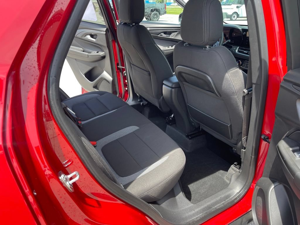 Used 2026 Chevrolet TrailBlazer LT FWD image 17