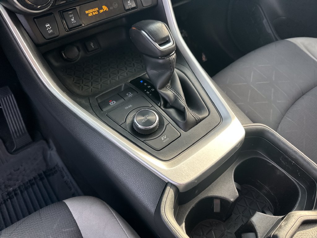 Used 2021 Toyota RAV4 XLE w/ Convenience Package AWD/4WD image 23