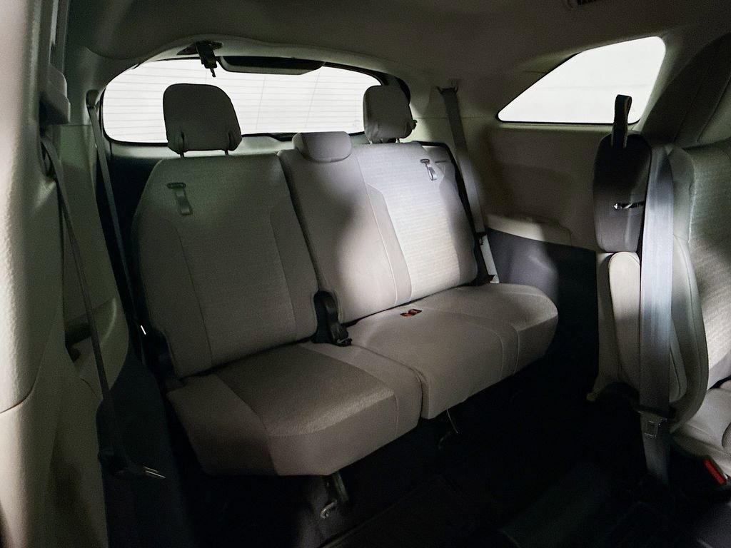 Certified 2022 Toyota Sienna LE FWD image 25