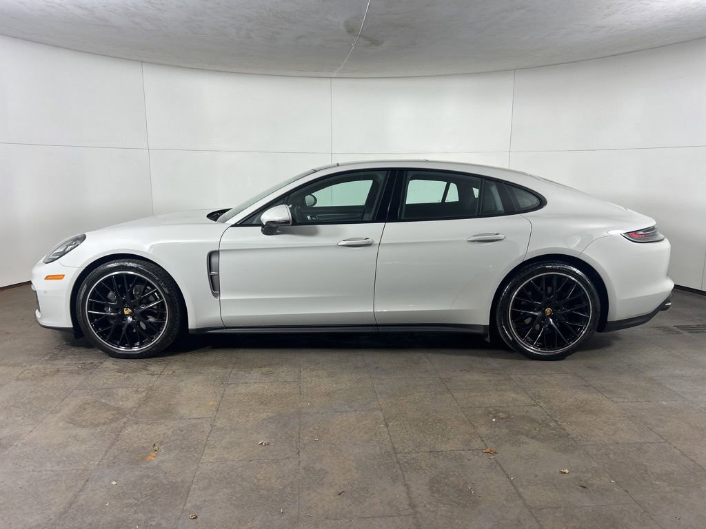 Certified 2023 Porsche Panamera 4 Platinum Edition image 2