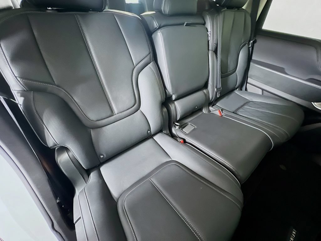 Used 2025 INFINITI QX80 Sensory AWD/4WD image 30