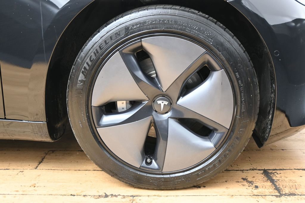 Used 2019 Tesla Model 3 Standard Range Plus image 15