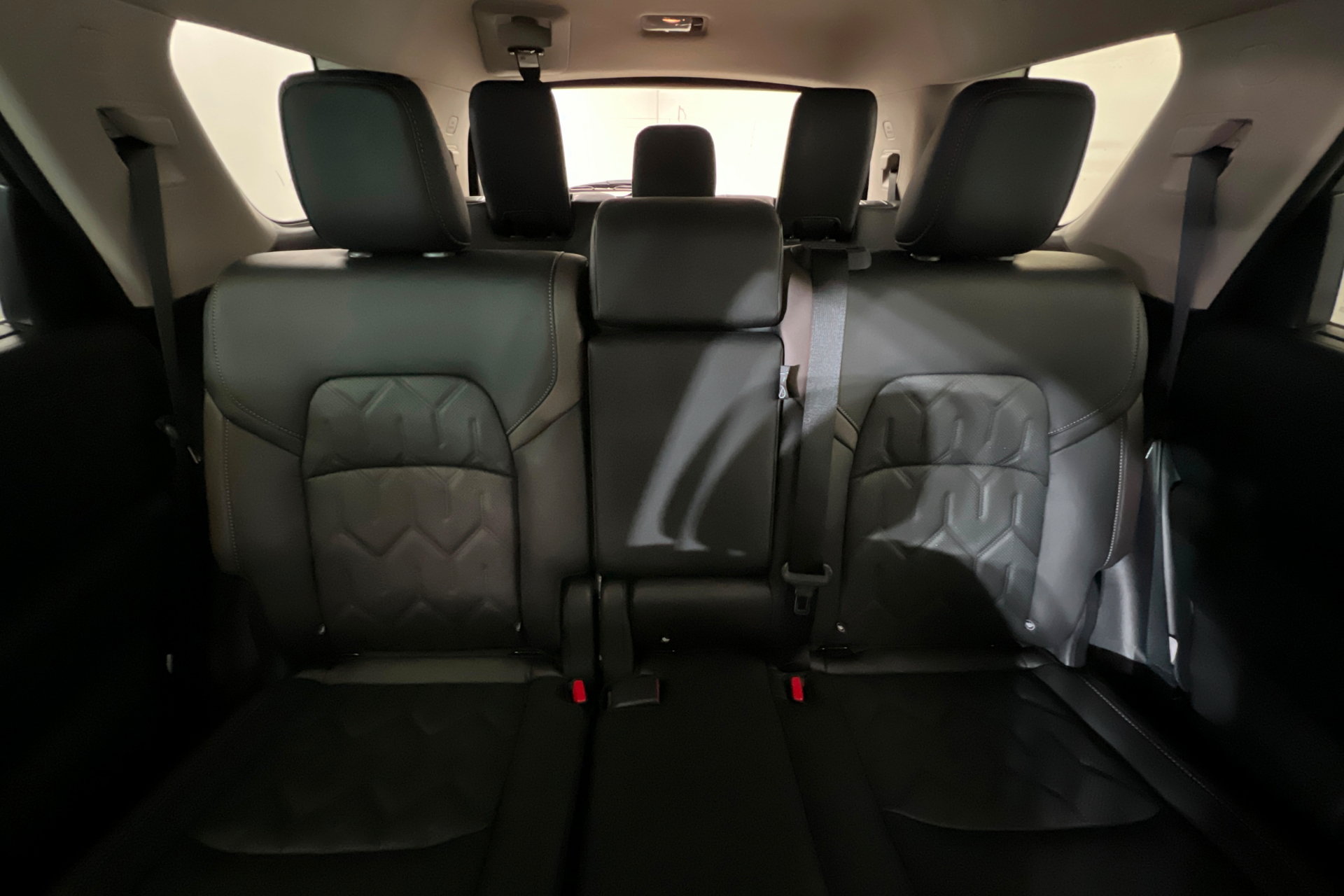 New 2026 Nissan Pathfinder Platinum w/ Cargo Package AWD/4WD image 26