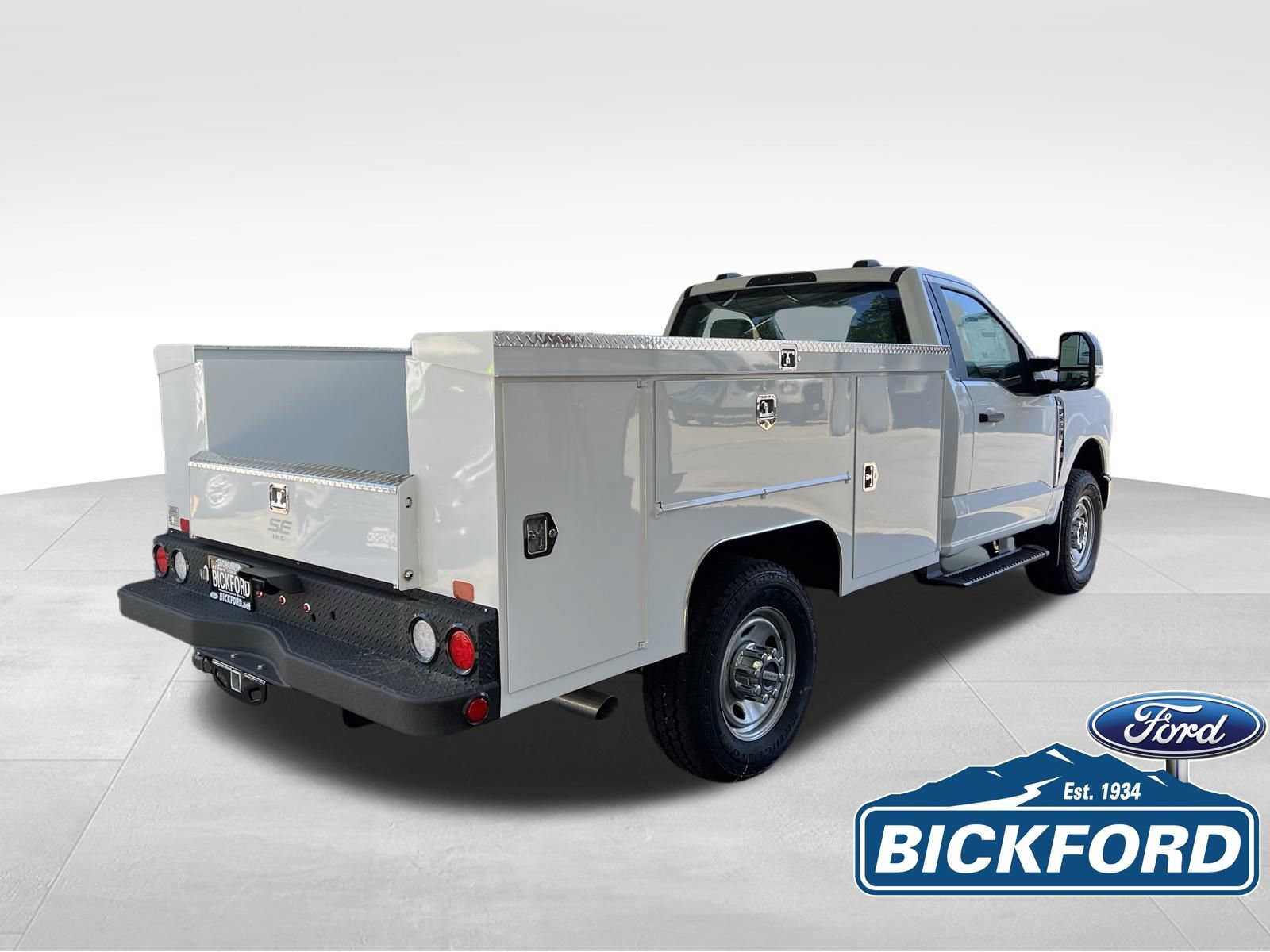 New 2026 Ford F350 XL w/ XL Chrome Package AWD/4WD image 9
