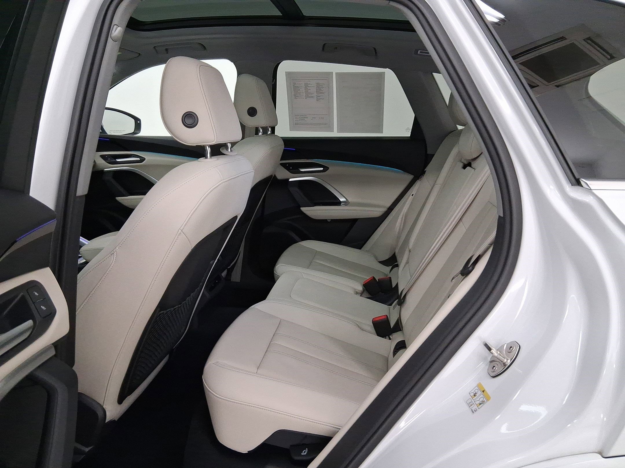 Certified 2025 Audi Q5 Premium w/ Convenience Package image 13