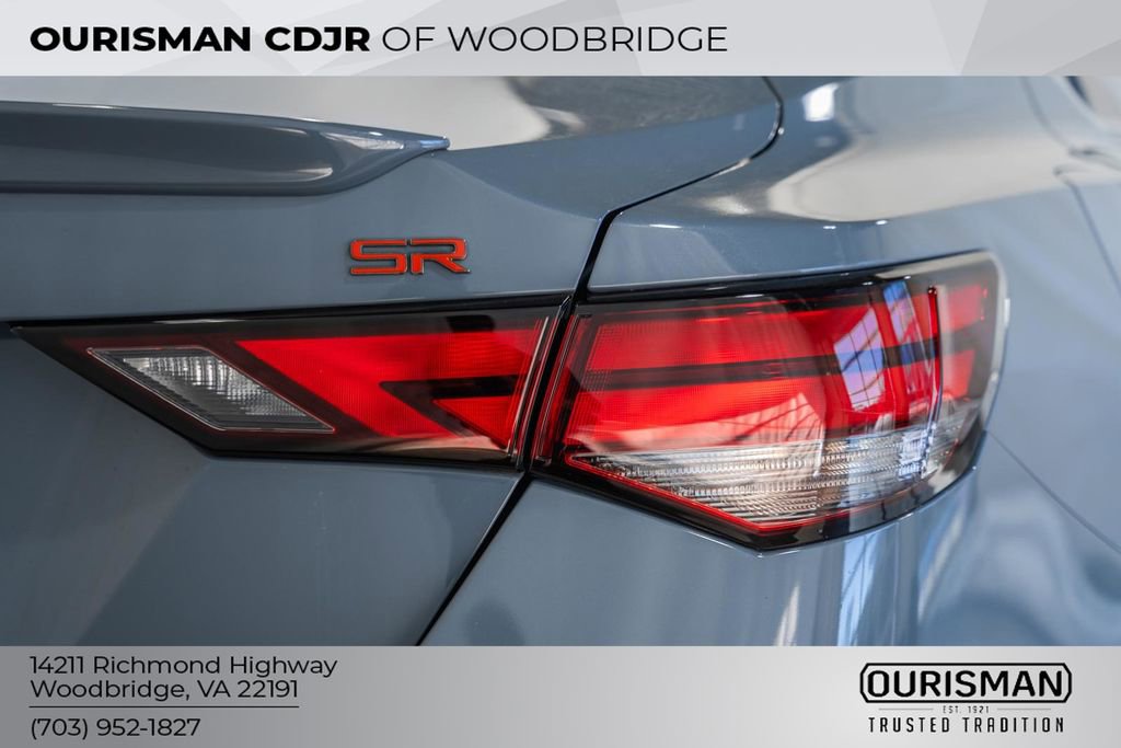 Used 2024 Nissan Sentra SR w/ Lighting Package image 9
