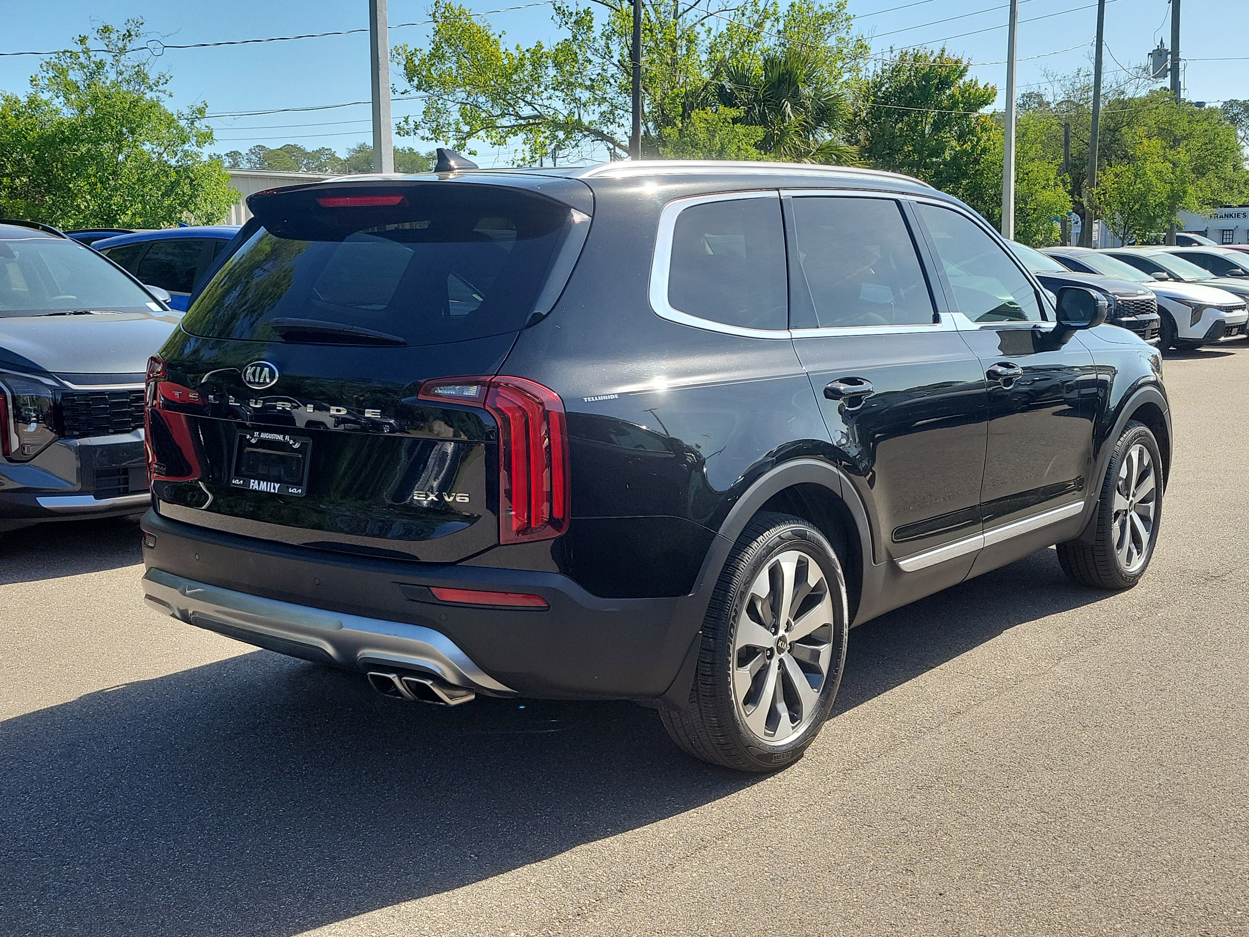 Used 2020 Kia Telluride EX w/ EX Premium Package image 6