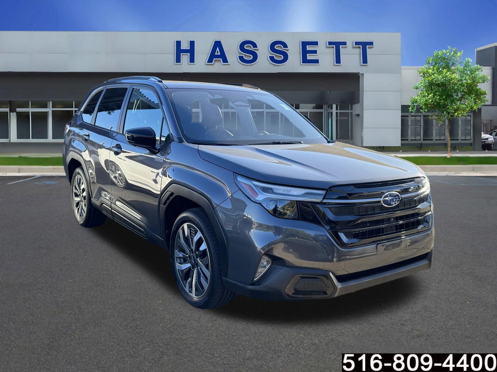 Used 2025 Subaru Forester Touring AWD/4WD image 1
