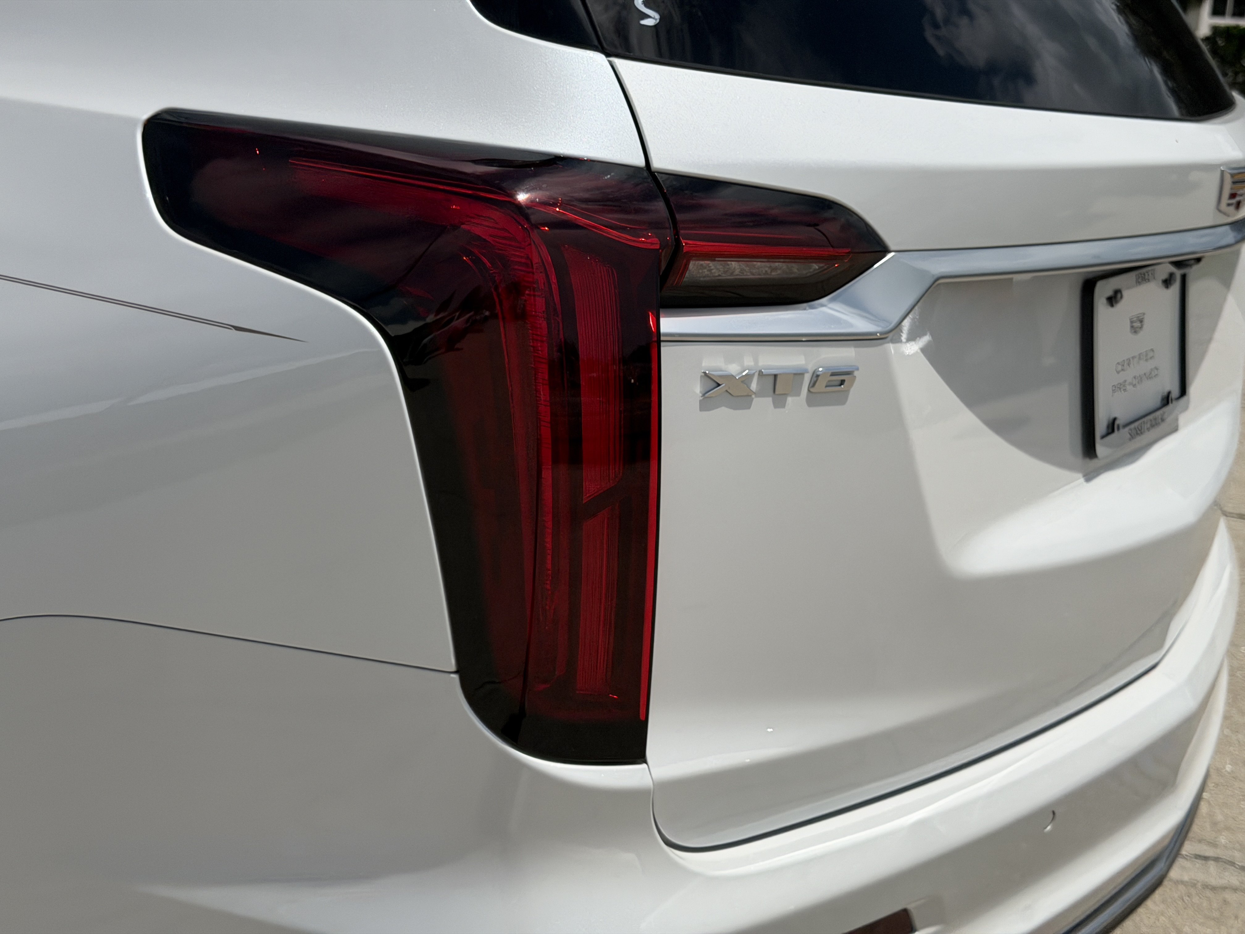 Certified 2023 Cadillac XT6 Premium Luxury w/ Platinum Package FWD image 9
