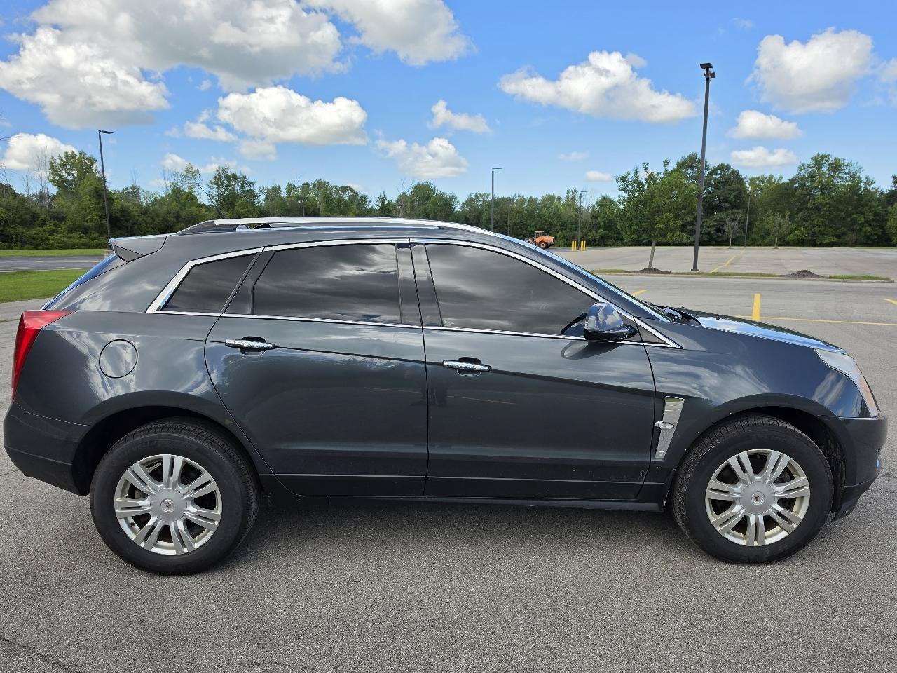 Used 2010 Cadillac SRX Luxury FWD image 10