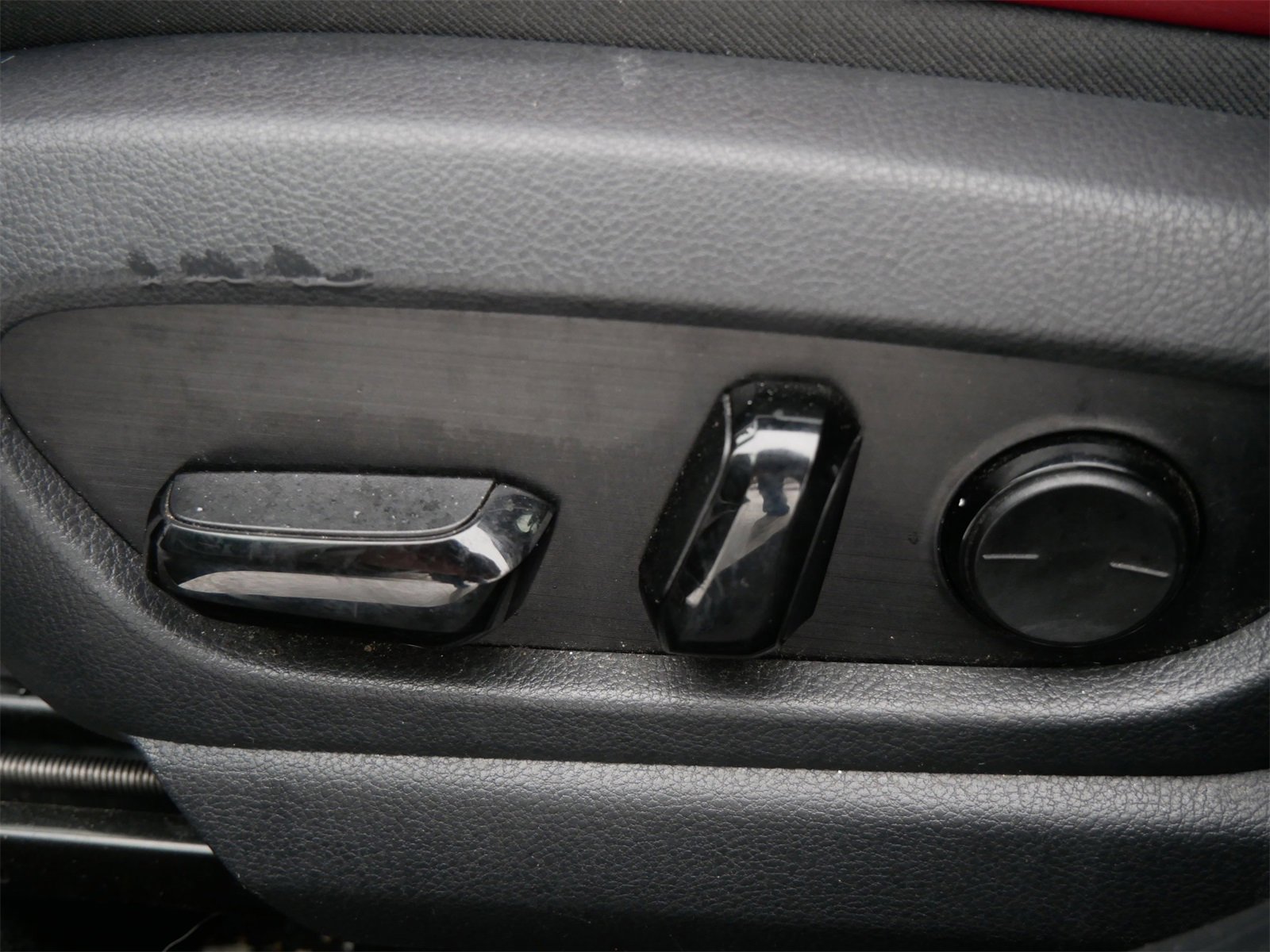 Used 2019 Lexus UX 200 F Sport w/ F Sport Premium Package image 14