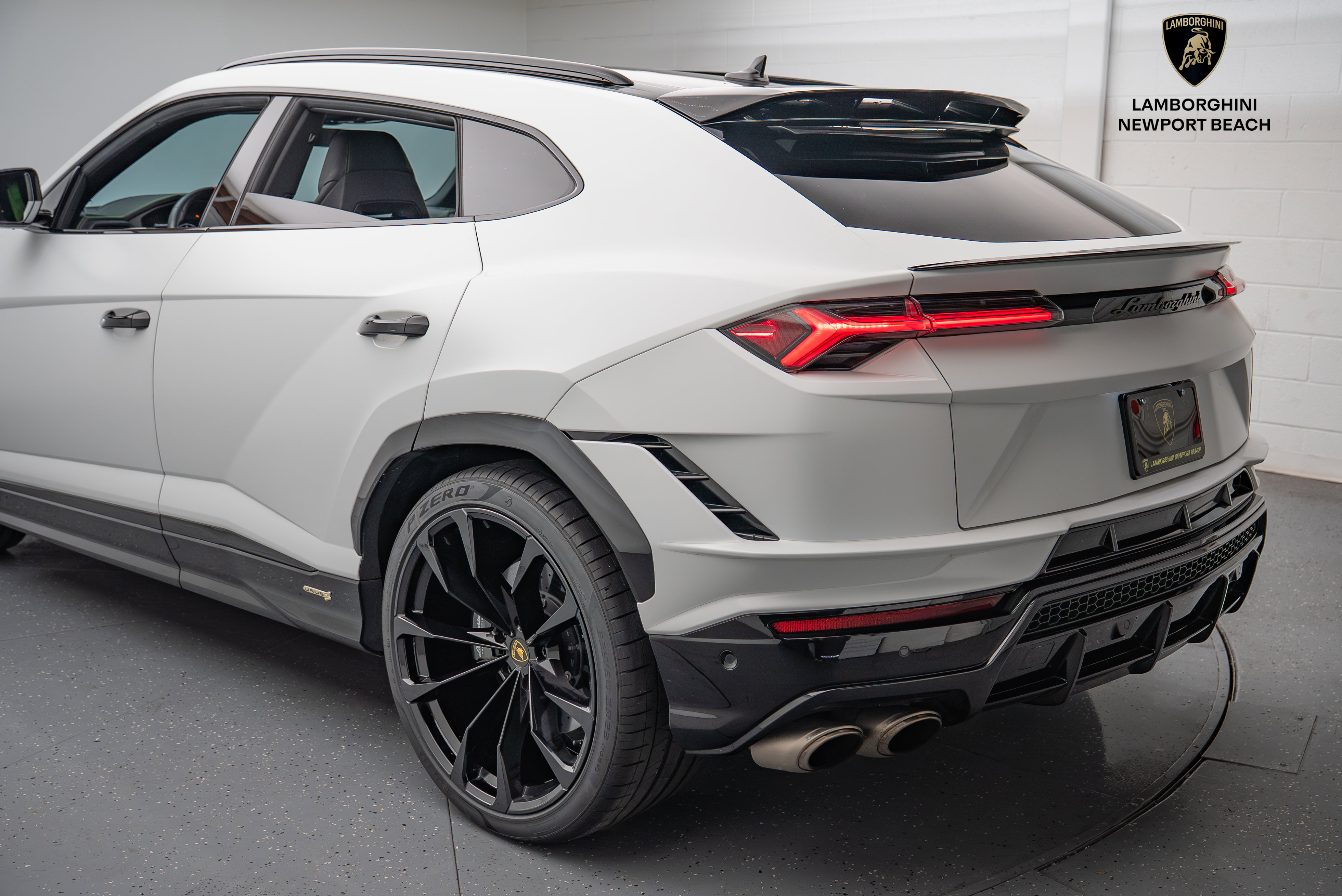 Used 2024 Lamborghini Urus S image 15