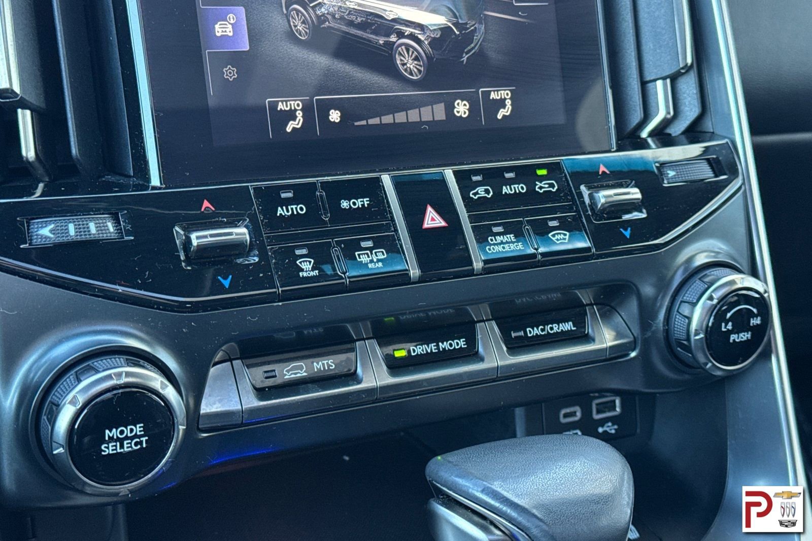 Used 2023 Lexus LX 600 4WD w/ Interior Upgrade Package image 27