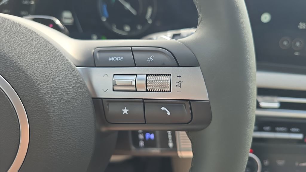 New 2026 Hyundai Tucson Limited AWD/4WD image 24