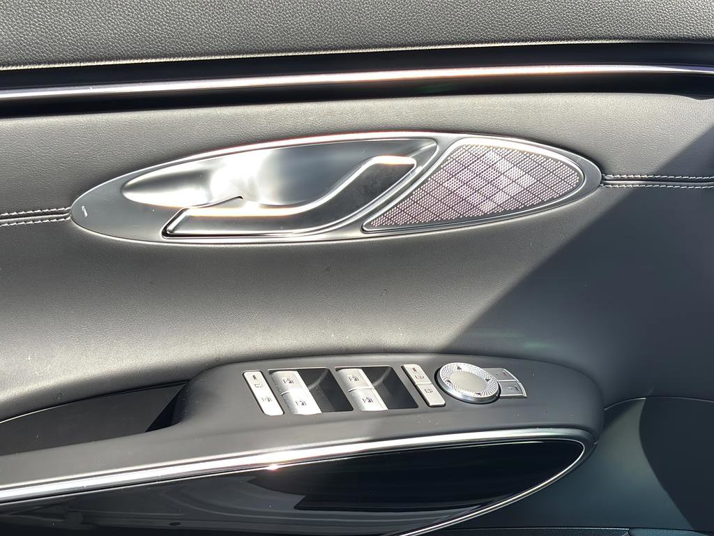 Certified 2026 Genesis GV70 2.5T AWD/4WD image 16