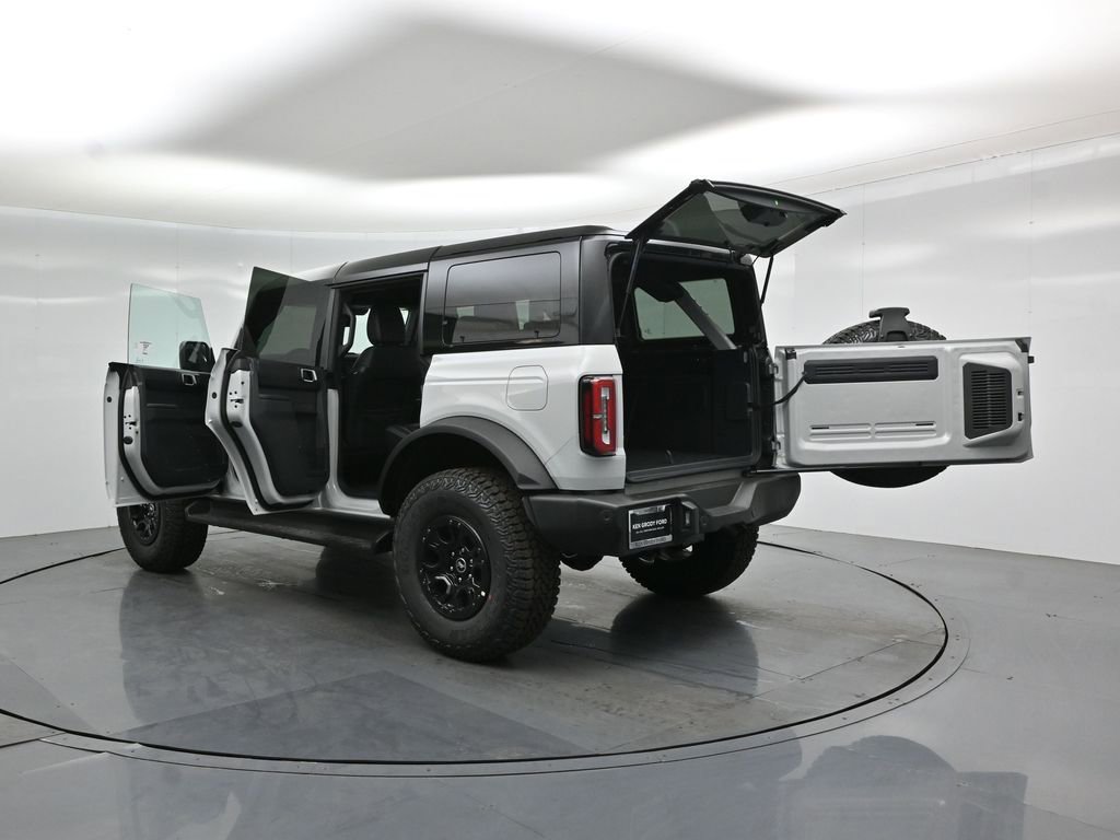 New 2026 Ford Bronco Outer Banks w/ Sasquatch Package AWD/4WD image 32