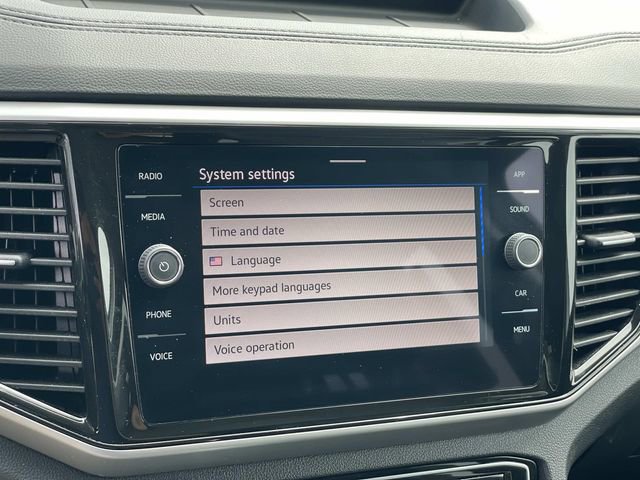 Used 2023 Volkswagen Atlas SE w/ Panoramic Sunroof Package FWD image 12