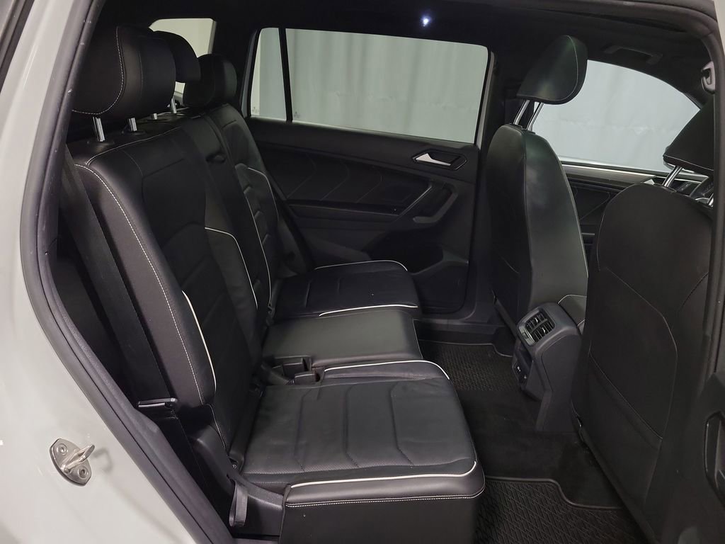 Used 2023 Volkswagen Tiguan SEL R-Line image 26