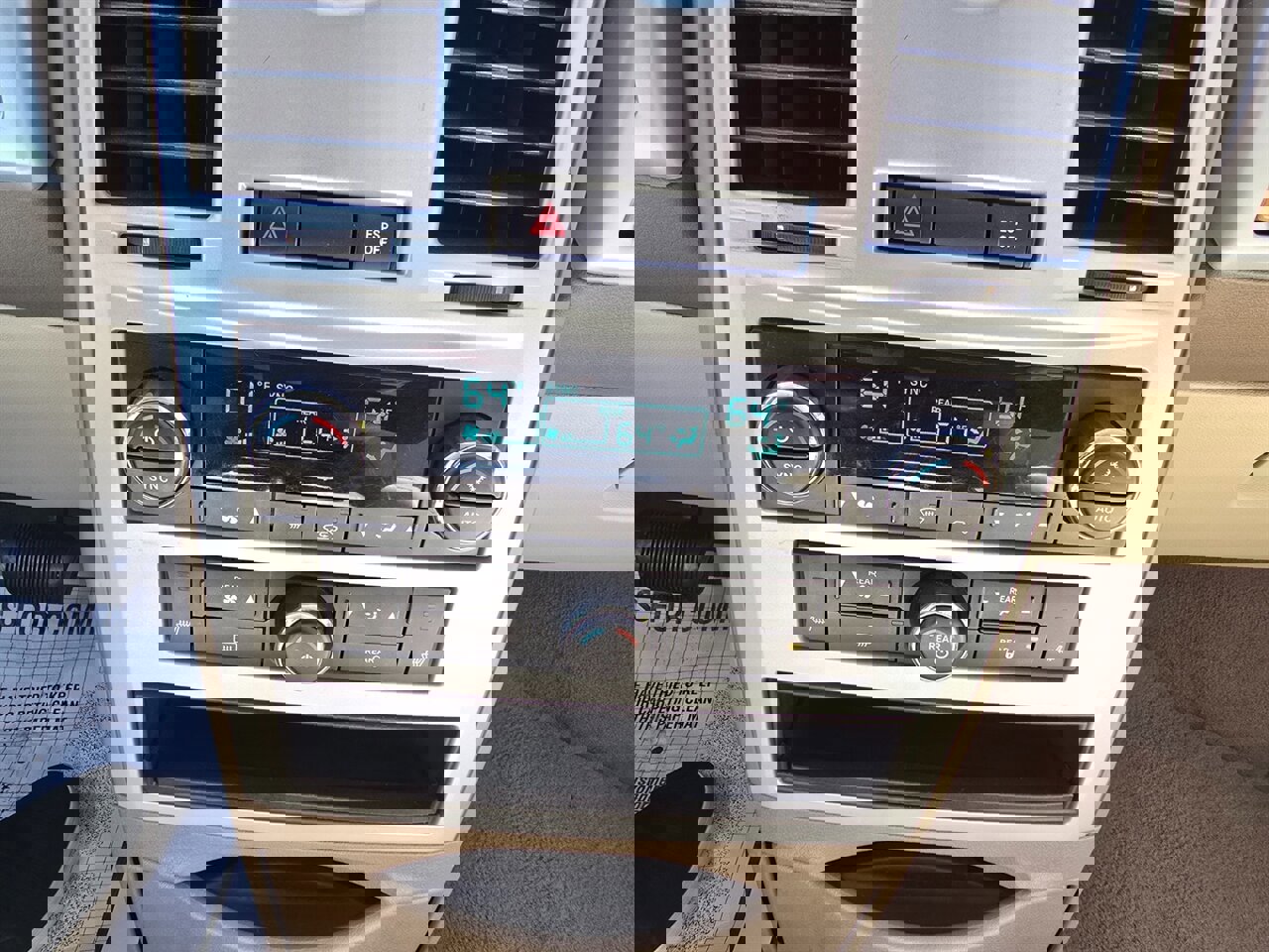 Used 2008 Chrysler Town & Country Limited w/ Trailer Tow Group image 8