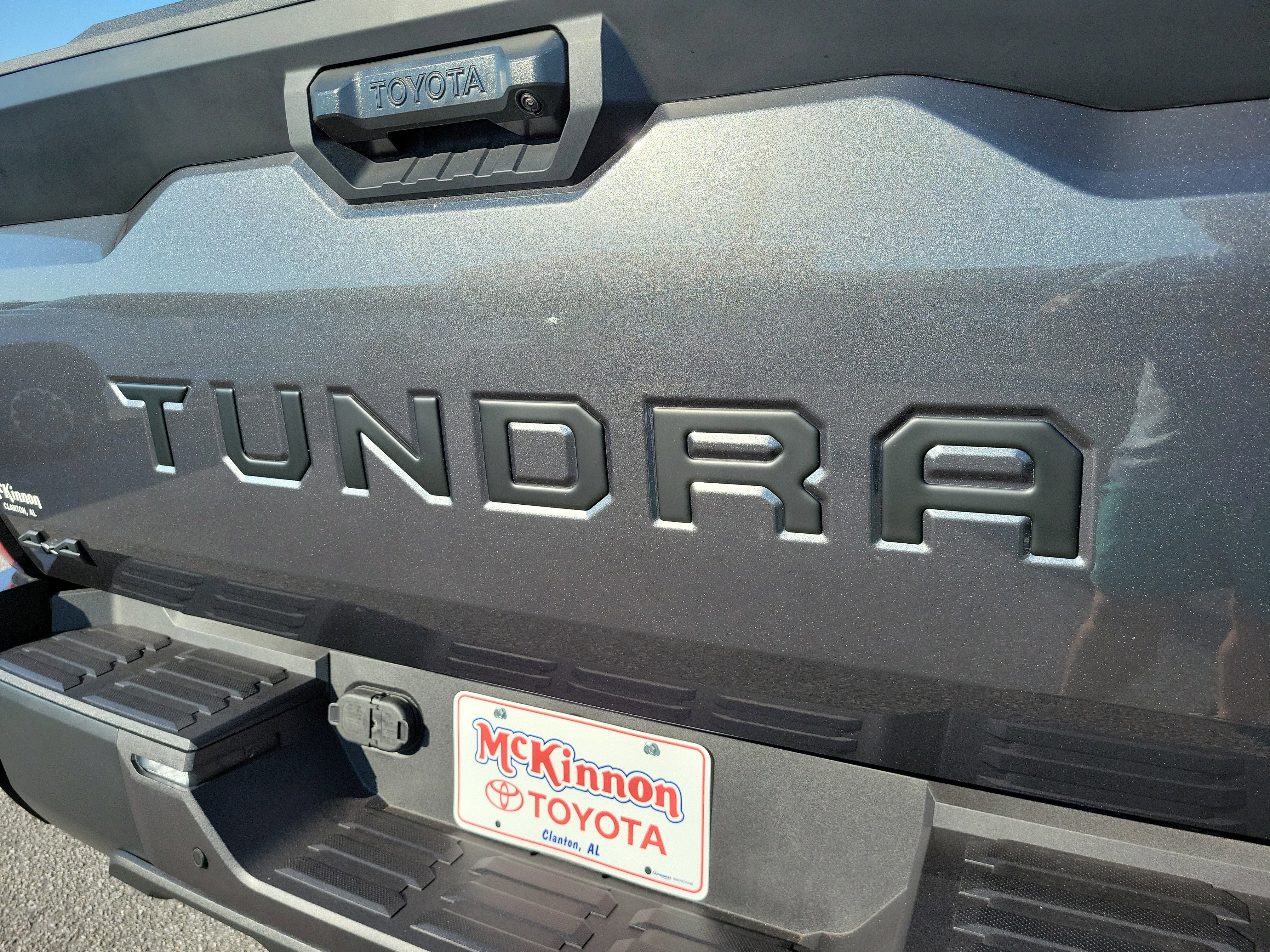 New 2026 Toyota Tundra SR5 w/ SR5 Convenience Package image 9
