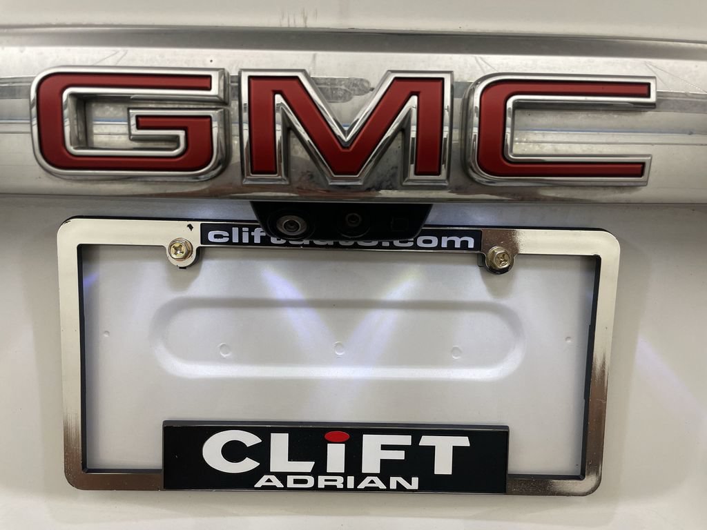 Used 2021 GMC Acadia Denali w/ Denali Technology Package FWD image 28