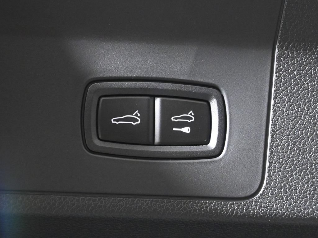 Used 2026 Porsche Panamera 4 AWD/4WD image 41