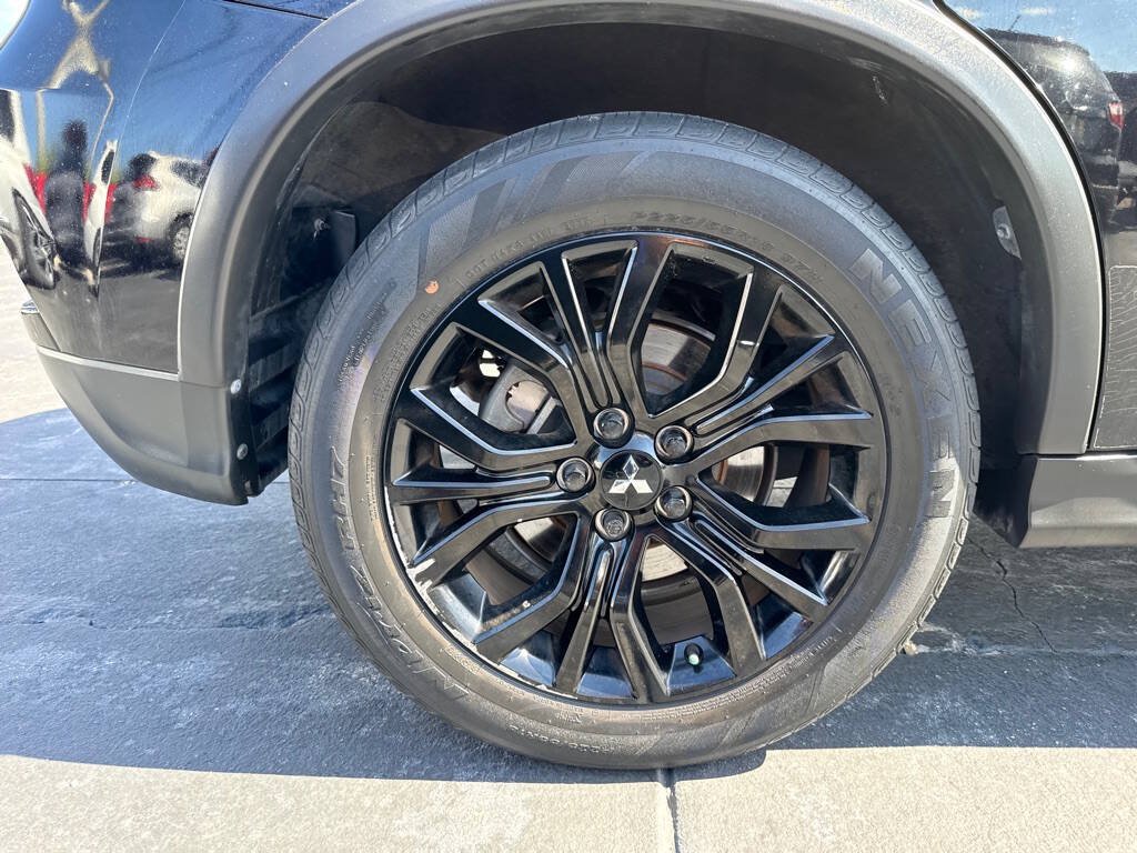 Used 2019 Mitsubishi Outlander Sport LE FWD image 28