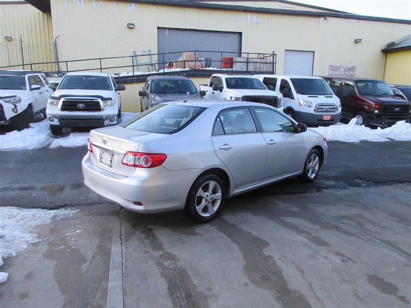 Used 2013 Toyota Corolla LE image 6