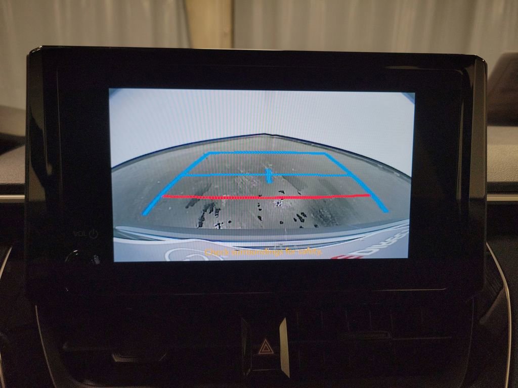 Used 2025 Toyota Corolla LE image 19