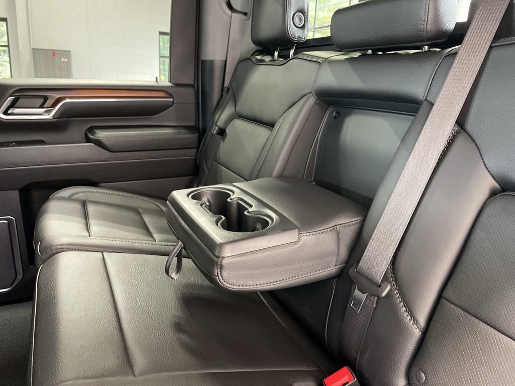 Used 2024 GMC Sierra 3500 Denali image 23