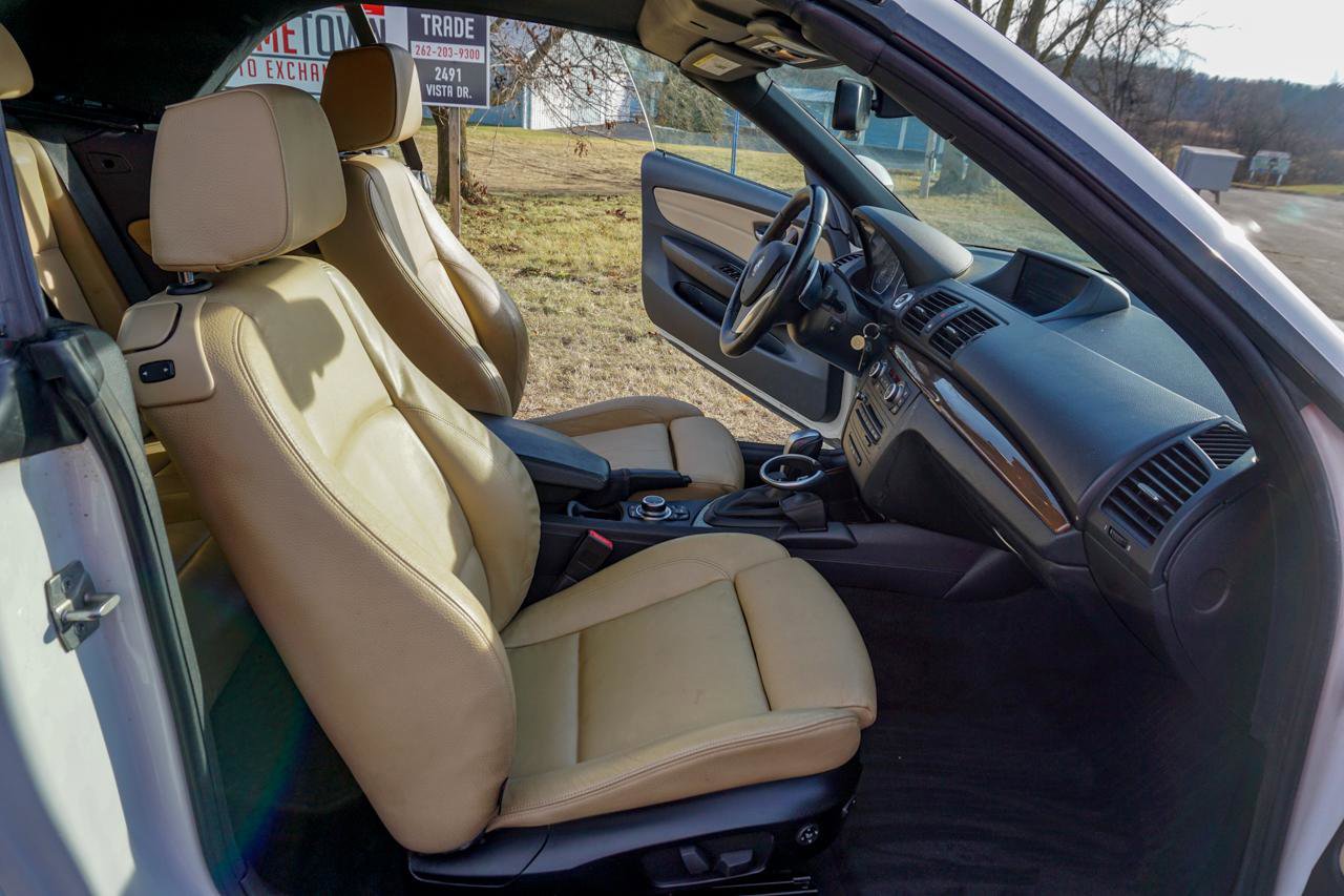 Used 2012 BMW 128i Convertible RWD image 23