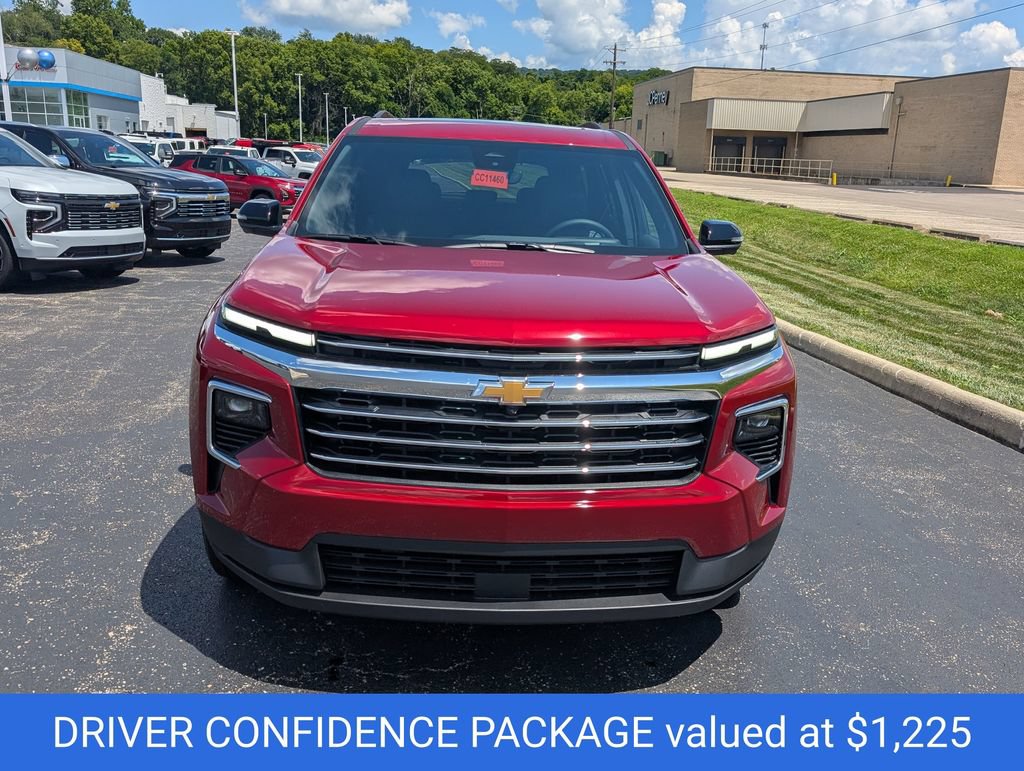 New 2026 Chevrolet Traverse LT w/ Sun and Wheel Package AWD/4WD image 2