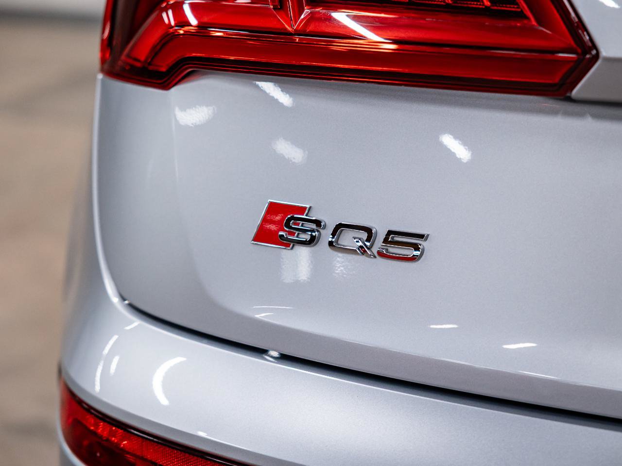 Used 2019 Audi SQ5 Premium Plus w/ Premium Plus Package AWD/4WD image 33