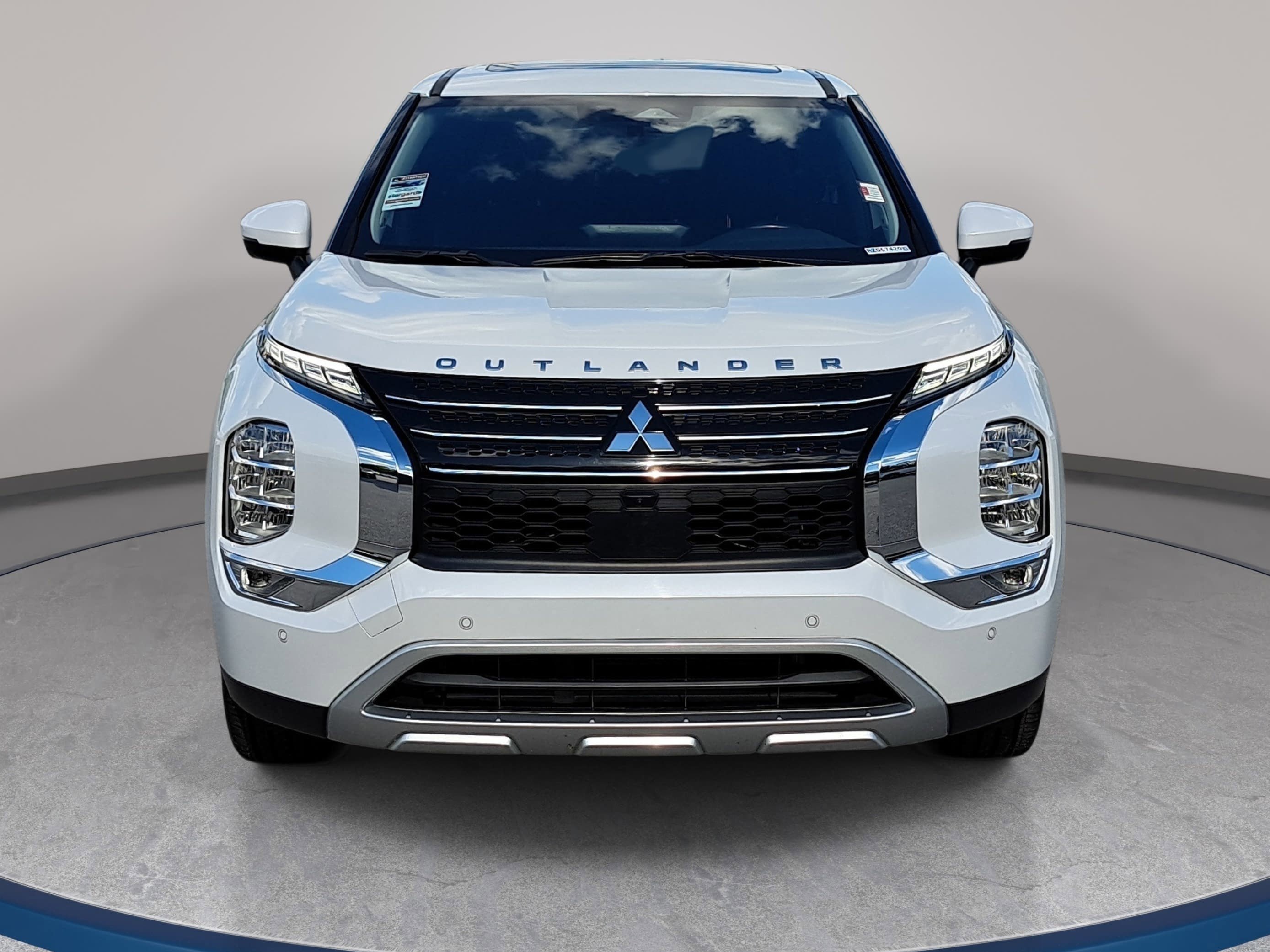 Used 2024 Mitsubishi Outlander SE FWD image 2
