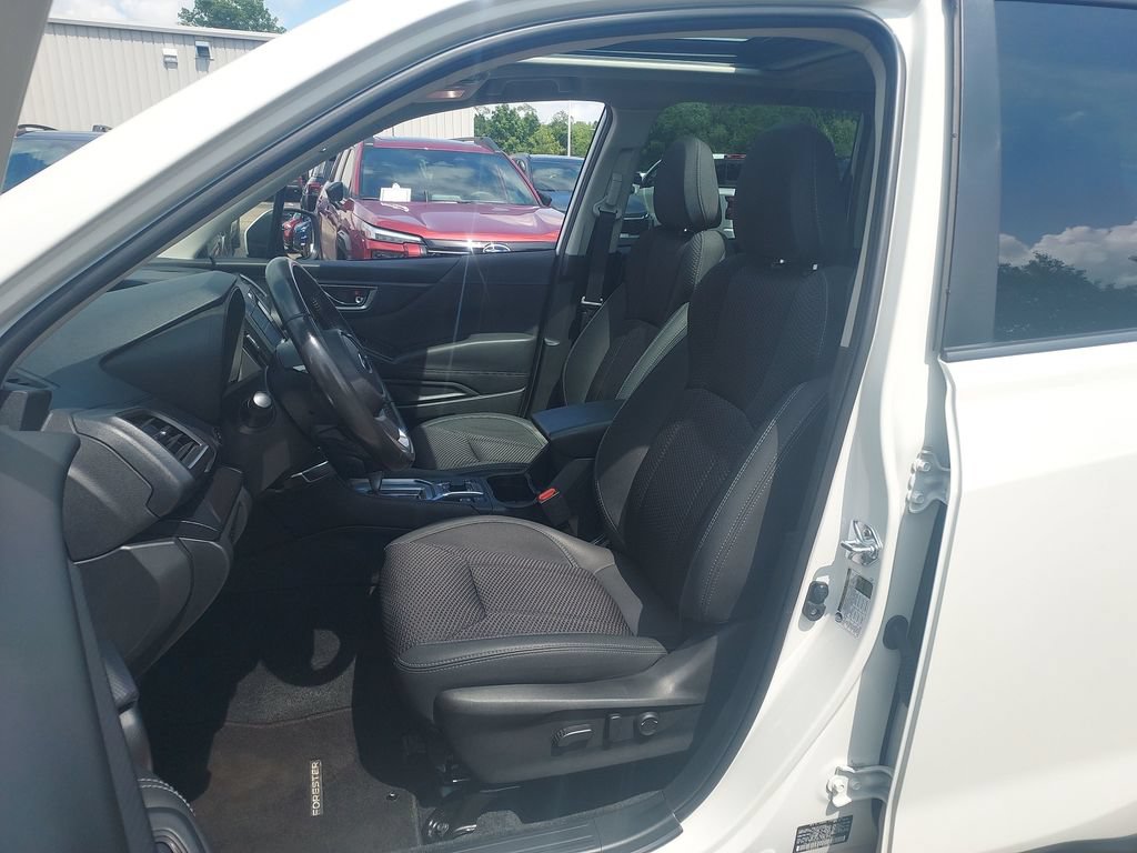 Certified 2024 Subaru Forester Premium AWD/4WD image 30