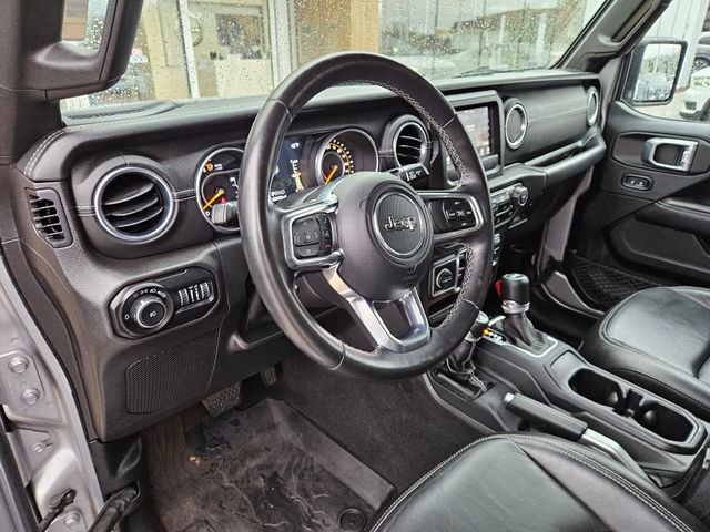 Used 2018 Jeep Wrangler Unlimited Sahara image 18